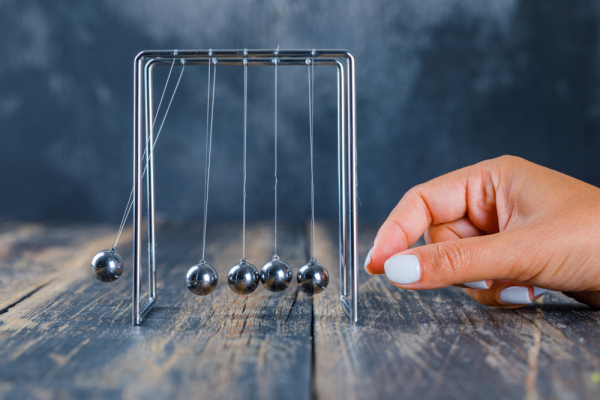 „Grawitacja: od jabłka Newtona do czasoprzestrzeni Einsteina”