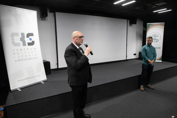 Dyrektor CKiS Jan Bereza przemawia do uczestników