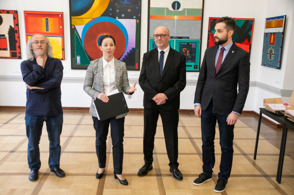 Przedstawiciele CKIS, Gminy i Jury witają gości 