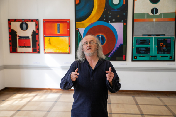 Zenon Fajfer podczas występu 