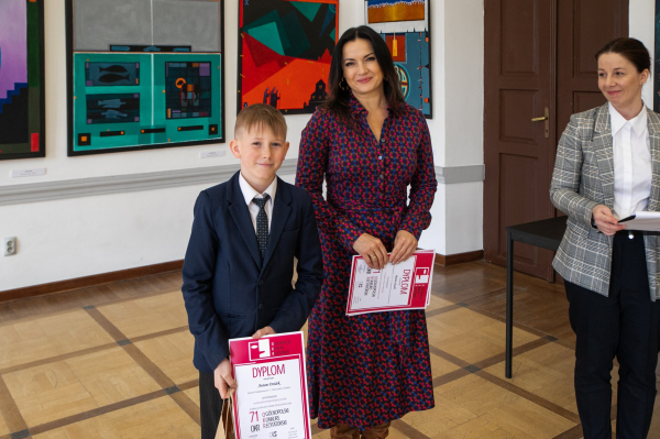 Laureaci podczas wręczania nagród