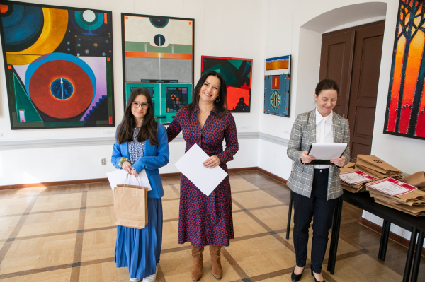 Laureaci podczas wręczania nagród