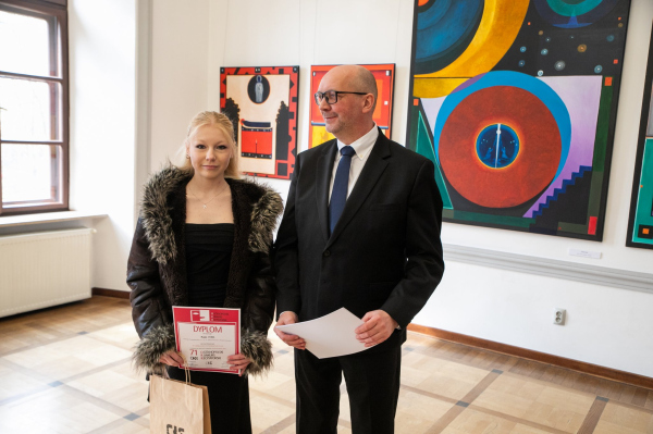 Laureaci podczas wręczania nagród