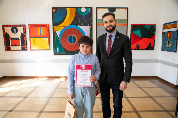 Laureaci podczas wręczania nagród